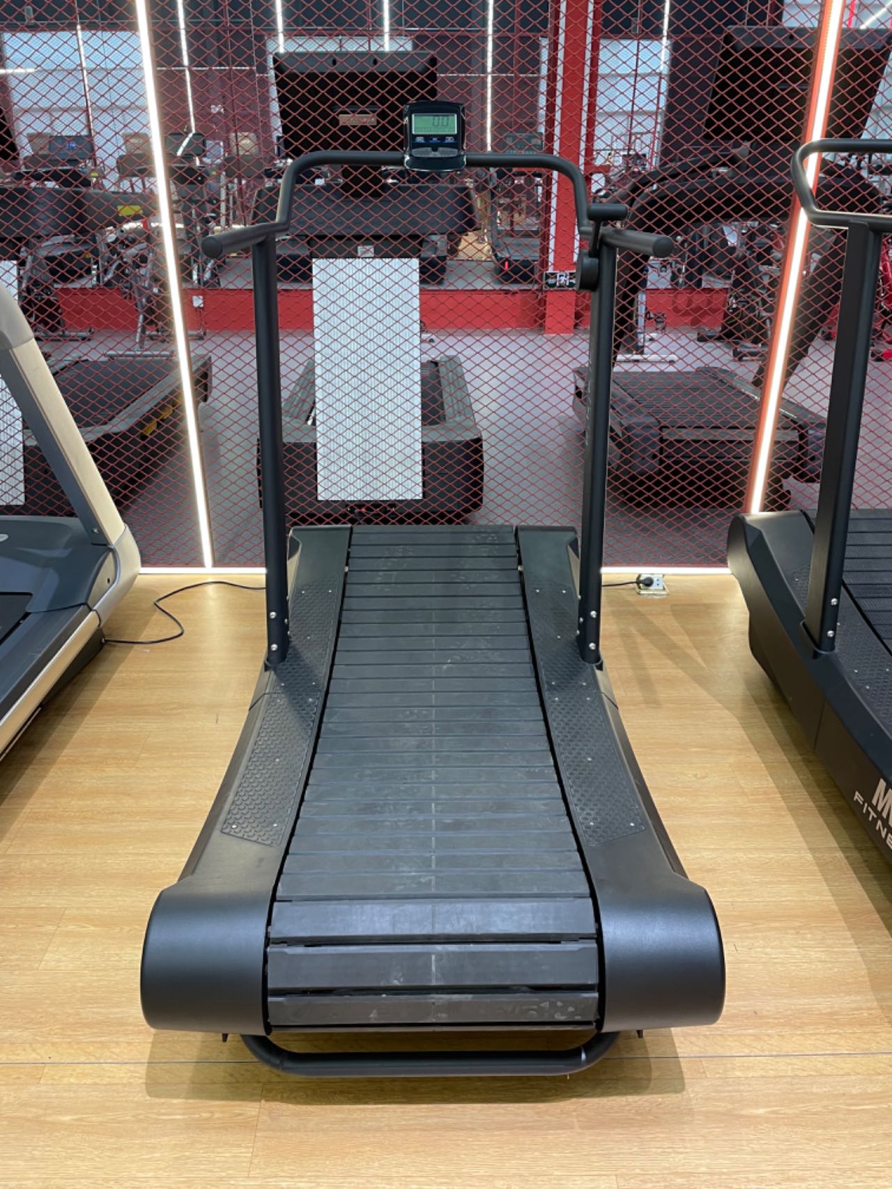 Treadmill Wholesales Self Non  - đánh giá và giá Sports Equipment Logo